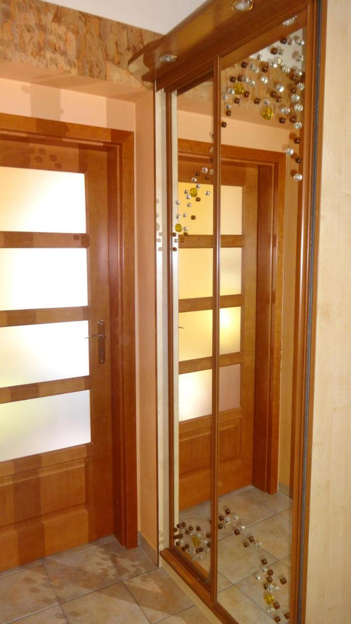 Na Katedralniy Apartment Lviv Exterior photo
