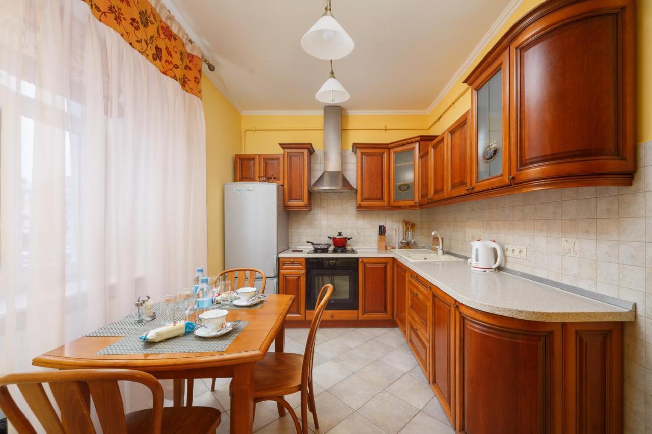 Na Katedralniy Apartment Lviv Exterior photo