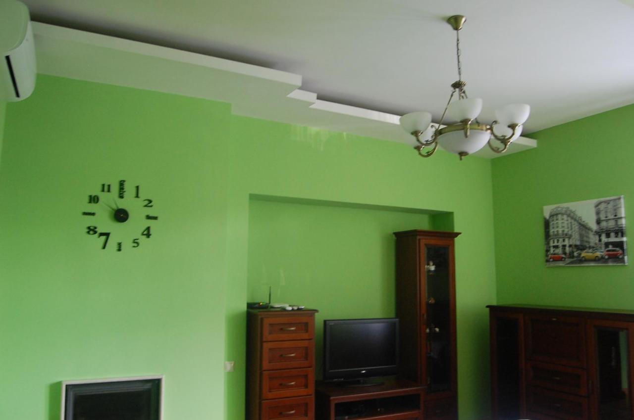 Na Katedralniy Apartment Lviv Exterior photo