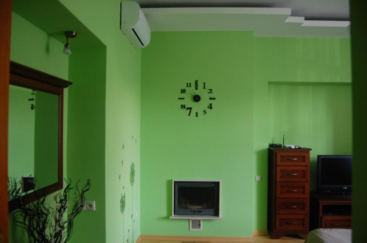 Na Katedralniy Apartment Lviv Exterior photo