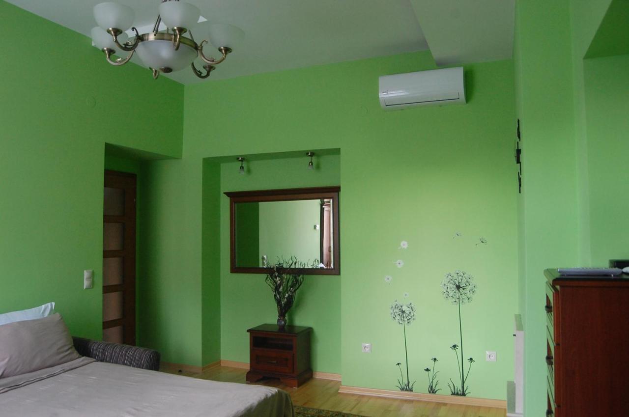 Na Katedralniy Apartment Lviv Exterior photo